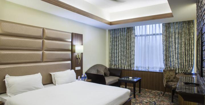 Hotel Radisson Srinagar Exteriér fotografie